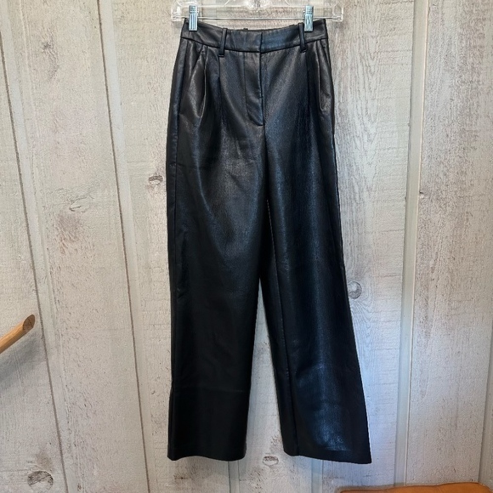 Aritzia Black Faux Leather Effortless Trouser Pants (sz 00)